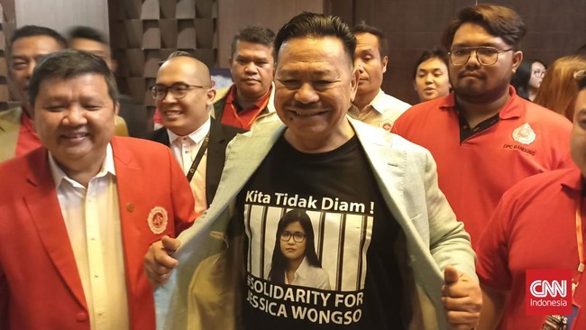 Pengacara Otto Hasibuan menyebut akan melaporkan pihak yang diduga menyembunyikan rekaman CCTV kematian Mirna ke Bareskrim Polri.