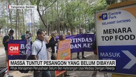 VIDEO: Massa Tuntut Pesangon yang Belum Dibayar