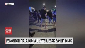 VIDEO: Momen Penonton Piala Dunia U-17 Terjebak Banjir di JIS