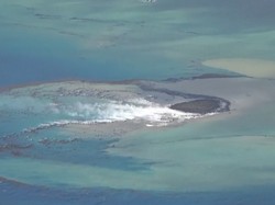 Penampakan Pulau Baru di Laut Jepang Setelah Erupsi Gunung Api