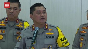 VIDEO: Kabaharkam Polri: Tak Ada Fakta Polisi Pasang Baliho Capres