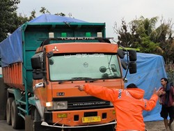 Bupati Revisi Jam Operasional Truk Tambang di Bogor, Ini Waktunya