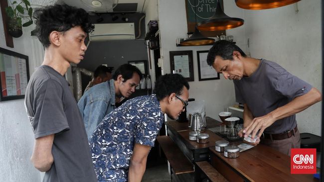 FOTO: Melipir Sejenak ke Kedai Kopi Tersembunyi di Kawasan Tebet