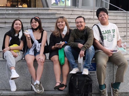 7 Potret Kedekatan Ari Lasso Bersama 4 Anaknya yang Jarang Tersorot, Bestie Banget Bun
