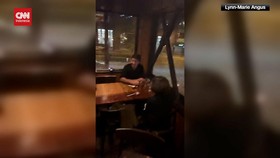 VIDEO: Momen PM Kanada Trudeau Digeruduk Massa Pro-Palestina di Kafe