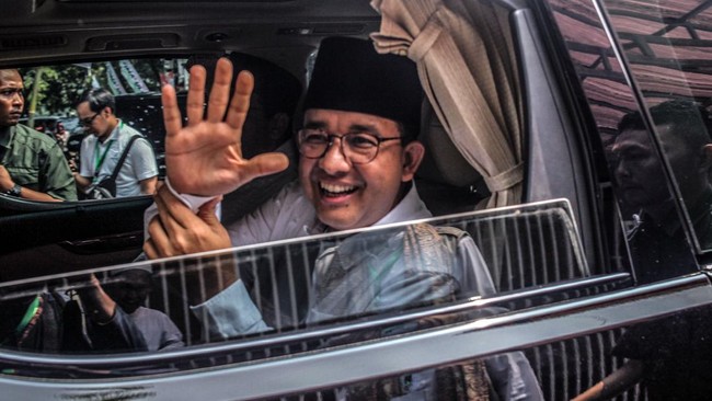 Calon Presiden Koalisi Perubahan Anies Baswedan merespons kabar penolakannya mengisi diskusi di UGM.