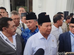 Jokowi Banyak Dihujat dan Dijelekkan, Prabowo : Ya Mbok Kita Hormati