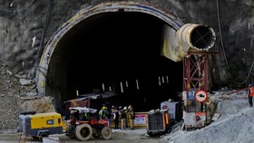 Terowongan di India Runtuh, 41 Orang Masih Terjebak
