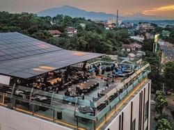 5 Kafe Rooftop di Semarang yang Asyik untuk Hangout Sore