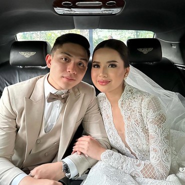 Resmi Menikah, Tengok Perjalanan Cinta Anggi Marito dan Suami Pilot