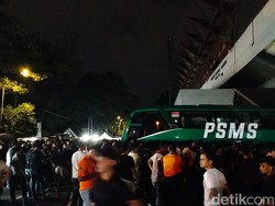 Ricuh, Pemain PSMS Dikepung Suporter Persiraja di Stadion hingga Tengah Malam