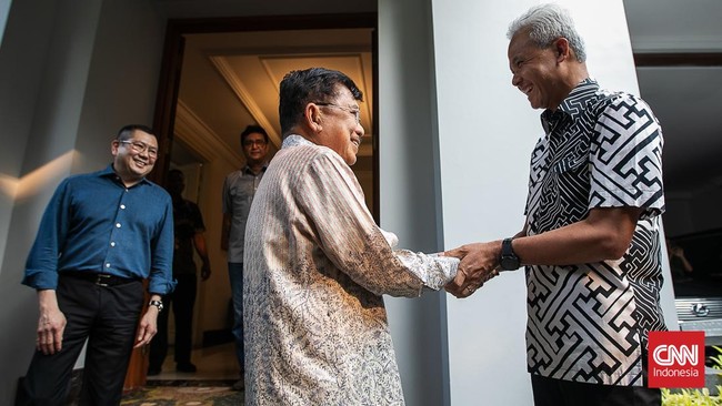 Ganjar Pranowo sempat 'menggoda' Jusuf Kalla agar mendukung dirinya di Pilpres 2024.