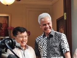 Ganjar Pranowo-Arsjad Rasjid Sambangi Kediaman JK