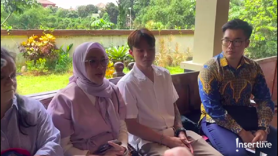 3 Poin Utama Gugatan Cerai Okie Agustina ke Gunawan Dwi Cahyo 3 Poin Utama Gugatan Cerai Okie Agustina ke Gunawan Dwi Cahyo