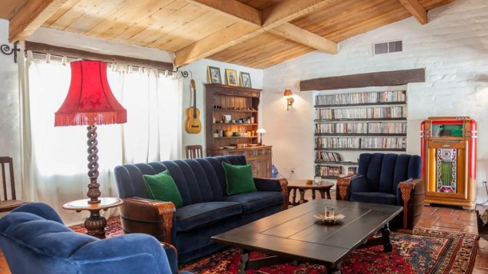 Bersejarah, 5 Rumah Selebriti Legendaris Bisa Kamu Sewa, Ada Rumah Julie Andrews!