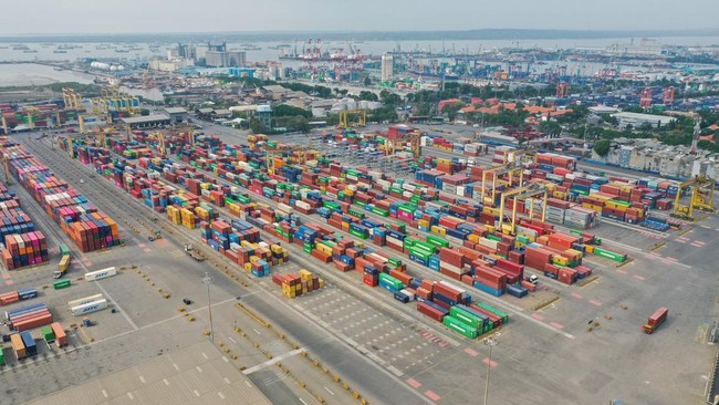 SPTP menyebut proses pemurnian bisnis di lingkungan grup masih terus berlangsung untuk memastikan portofolio sebagai pengelola bisnis peti kemas.