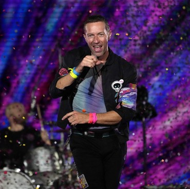 Intip Kekayaan Chris Martin, Jadi Anggota Band Terkaya di Coldplay