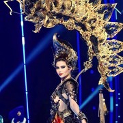 Potret Penampilan Memesona Fabienne Nicole di Ajang Miss Universe 2023