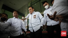 Firli Bahuri Bungkam Usai 2 Jam Diperiksa Dewas KPK
