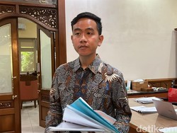 Ditanya soal Isi Surat Baasyir ke Prabowo, Gibran: Nanti Saya Baca Dulu