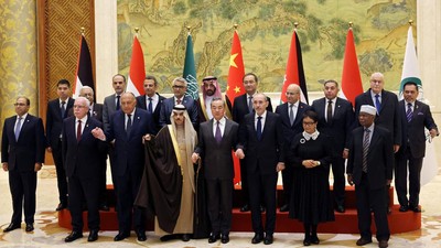 Menteri Luar Negeri China Wang Yi mengatakan negaranya siap bantu meredakan pertempuran Israel vs Palestina di Gaza dan memulihkan perdamaian di Timur Tengah.