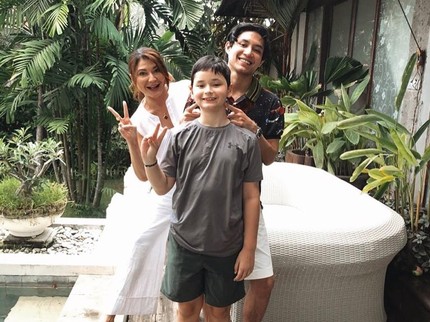 Terpopuler: Potret Kedekatan Teuku Rassya Putra Tamara Bleszynski dengan Adik-adik Sambungnya