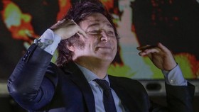 Presiden Argentina Bakal Ganti Peso Jadi Dolar AS