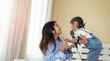 AJAK ANAK BICARA HINGGA ATASI DENGAN TENANG