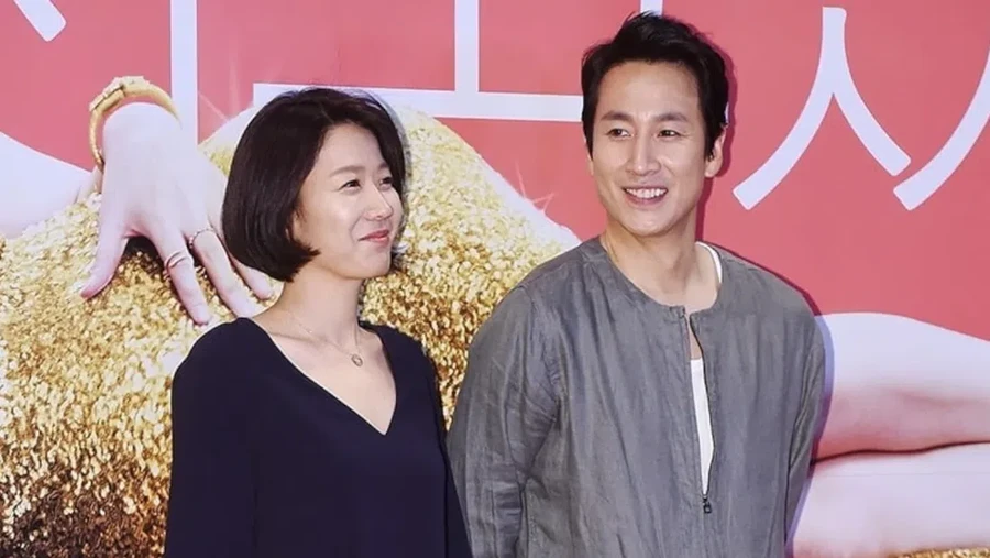 Jeon Hye Jin dan Lee Sun Kyun