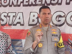Serang Bus Pakai Samurai di Bogor, 13 Siswa SMK Ditangkap Polisi