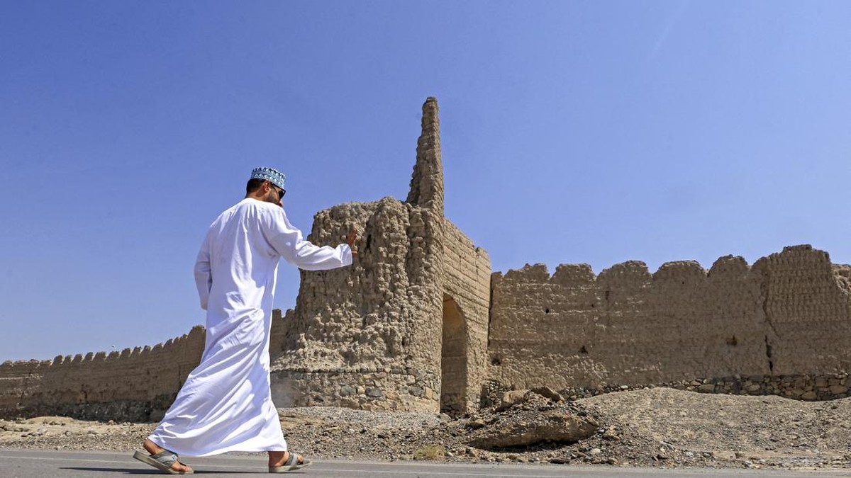 FOTO: 'Kota Jin', Mitos Magis Menghantui Oasis Kuno di Oman