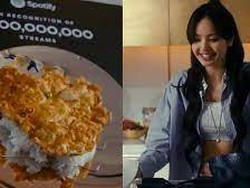 Gegara Lisa BLACKPINK Warung Nasi Telur Dadar Ini Ramai Diantre Pembeli