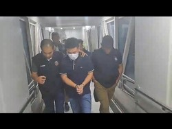 Tiba di Jakarta, Christoper Penipu Jessica Langsung Digiring ke Polda Metro
