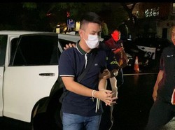 Momen Christoper Penipu Jessica Iskandar Ditangkap di Trotoar Thailand