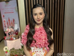 Tips Beby Tsabina Agar Punya Rambut Panjang yang Sehat dan Tebal