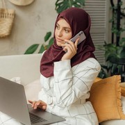 Menurut Pakar Etiket, Ini 5 Tempat yang Sebaiknya Dihindari untuk Melakukan Panggilan Telepon