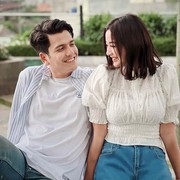 Cinta Lokasi Berujung ke Pelaminan: 8 Pasangan Selebritas Ini Berhasil Membuktikannya!