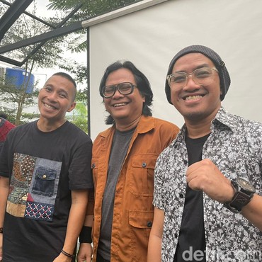 Lirik Lagu Patah Terbelah - THE RAIN