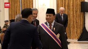 VIDEO: Prabowo Terima Penghargaan Militer Tertinggi Dari Singapura