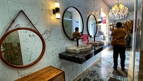 Toilet Mewah Layani Masyarakat di SPBU Sukabumi