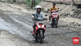 PUPR Blak-blakan soal Rencana Perbaikan 'Jalur Neraka' Parung Panjang