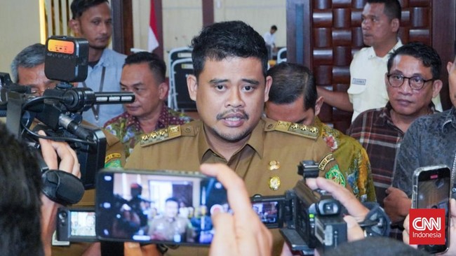 Wali Kota Medan Bobby Nasution memarahi pengelola Mal Centre Point karena tunggakan pajak yang mencapai Rp250 miliar.