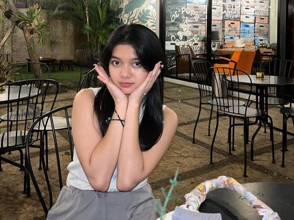 7 Potret Terkini Afiqah, Bocah yang Dulu Viral di Iklan Biskuit Kini Jadi Gadis Cantik