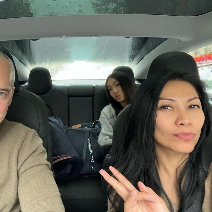 <p>Meski demikian, Anggun kerap membagikan aktivitas dan momen bersama keluarganya di media sosial. (Foto: Instagram @anggun_cipta)</p>