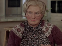 Robin Williams Banyak Improvisasi di Mrs Doubtfire, Hasilkan 972 Box Footage