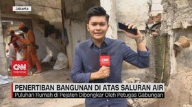 VIDEO: Penertiban Bangunan Di Atas Saluran Air