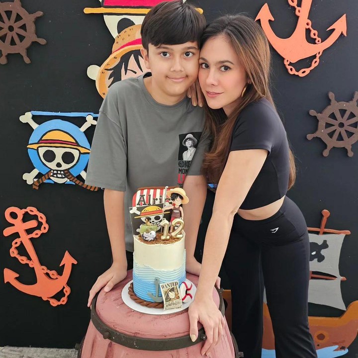 <p>Ucapan selamat ulang tahun juga datang dari banyak netizen, lho. Tak sedikit yang mendoakan agar Jeremiah tumbuh menjadi anak yang sehat dan selalu memdapatkan kebahagiaan. (Foto: Instagram: @wulanguritno)</p>