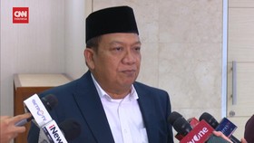 VIDEO: DPR Minta Pemerintah Turunkan BPIH 2024 Jadi Rp93,4 Juta