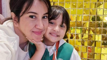 BUNDA SELEB INDONESIA YANG JALANI KEHAMILAN DI ATAS USIA 40 TAHUN