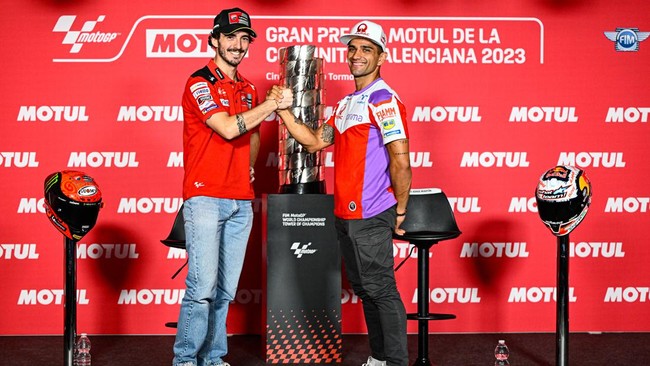 Valentino Rossi memiliki saran kepada Francesco Bagnaia yang akan menjalani balapan hidup-mati di MotoGP Valencia 2023.